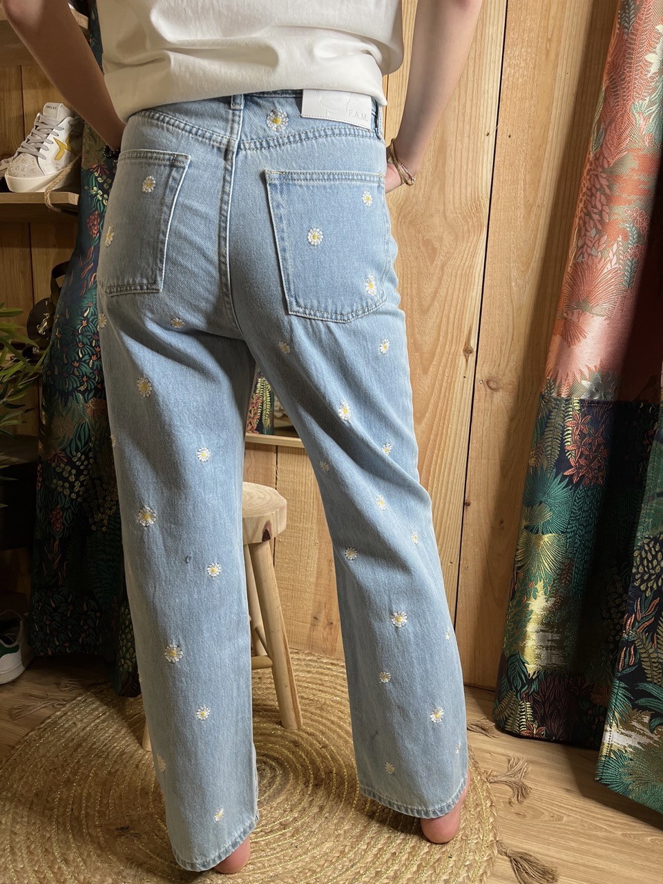 Jean Straight Cropped Blue Brodé Pola Embro FAM