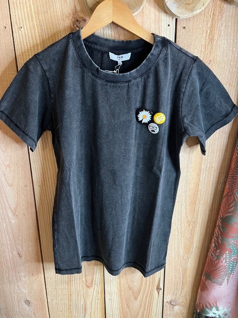 Tee Shirt Oversize MC Col Rond Badget Black Délavé Tyffen...