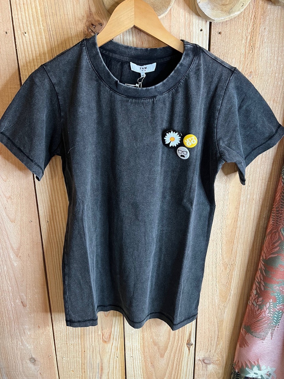 Tee Shirt Oversize MC Col Rond Badget Black...