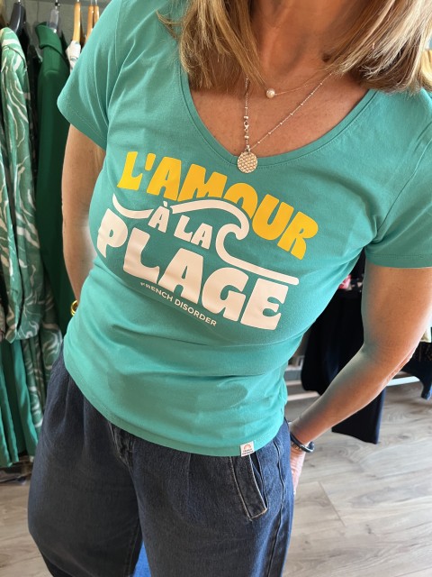Tee Shirt Col V Dolly L'Amour à la plage French Disorder