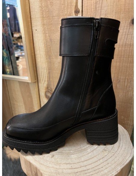 Boots Boucles Biker Cuir Andja Face à la Dune